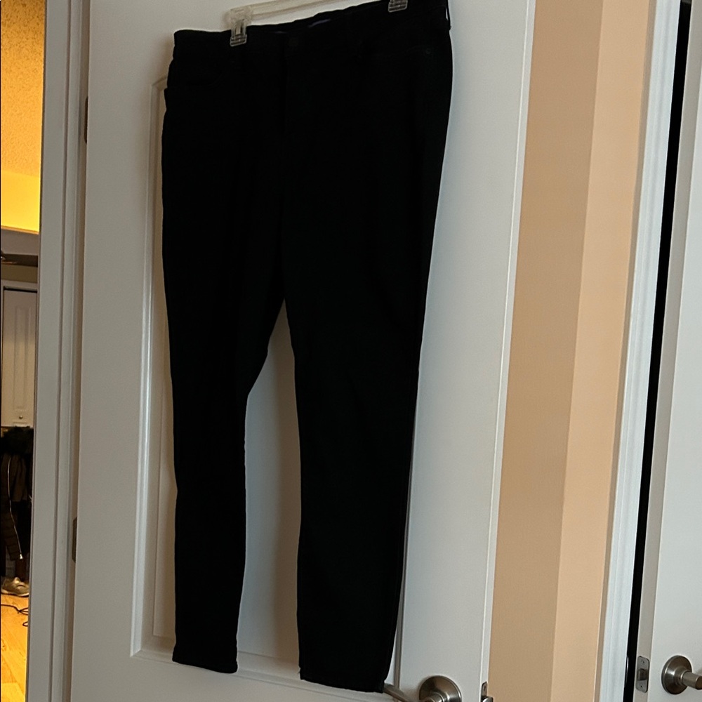 Women's Black Straight Leg Jeans